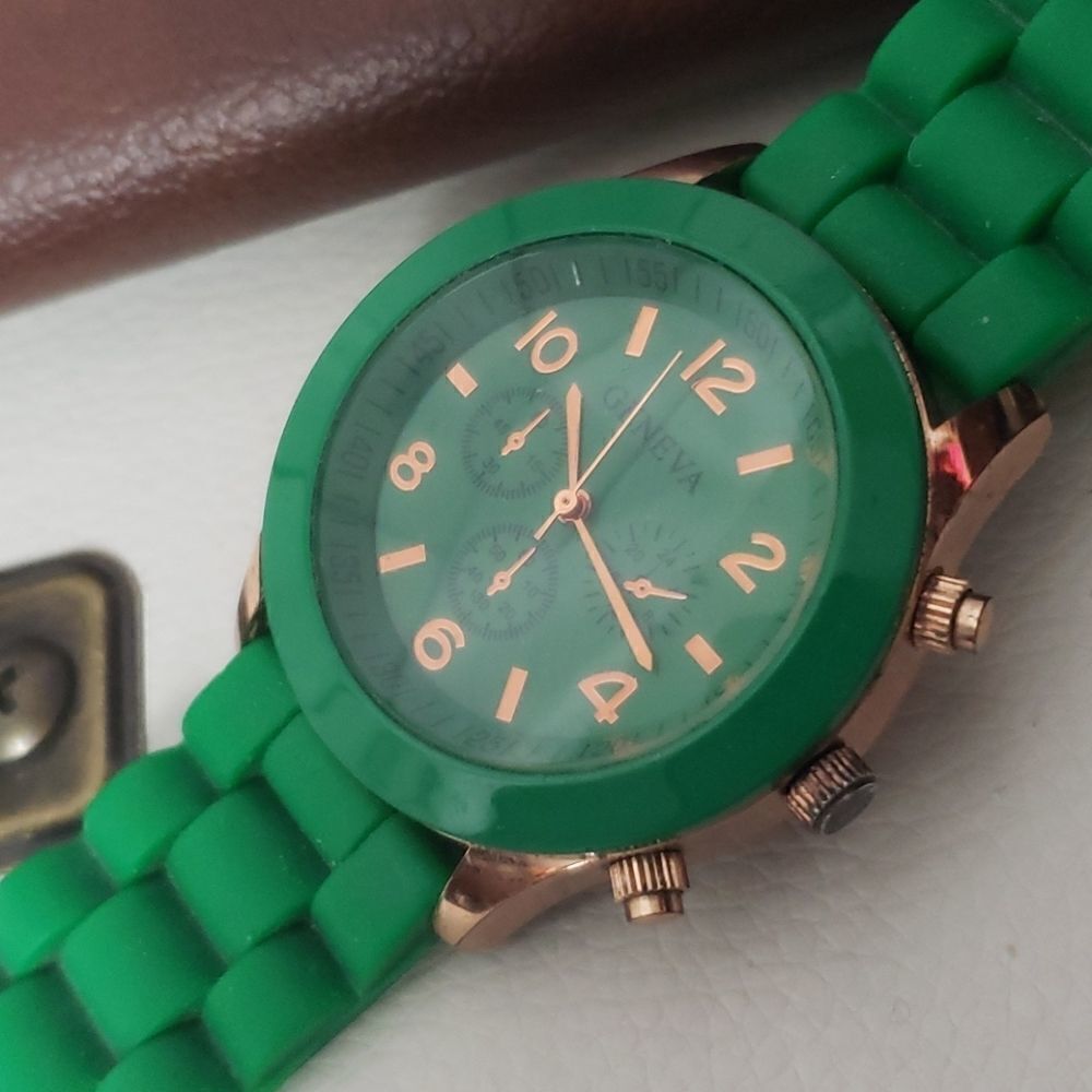 Green Geneva Watch  - Picture 3 of 4
